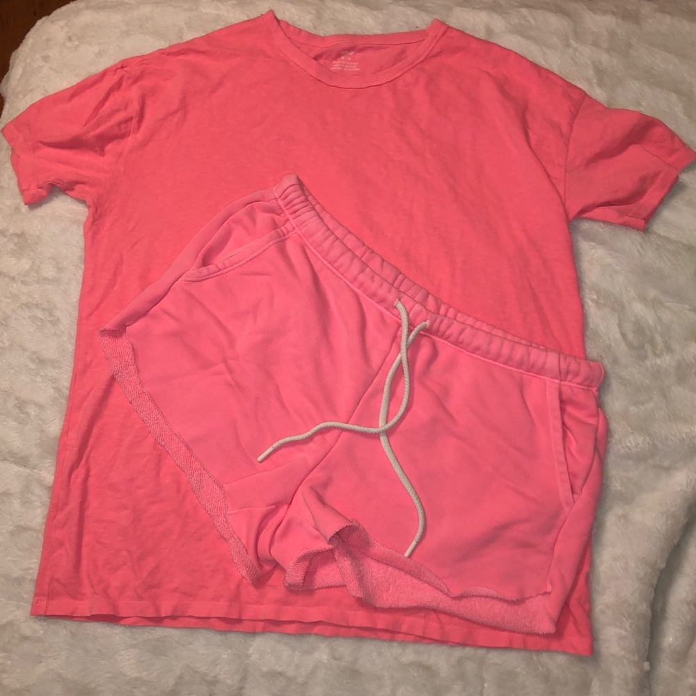 Arie top and shorts